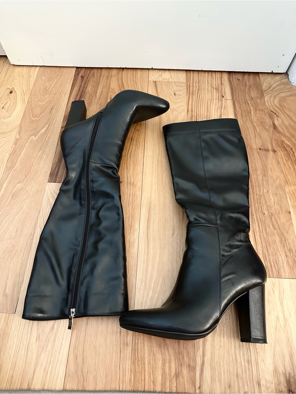 Knee High Black Heeled Boots